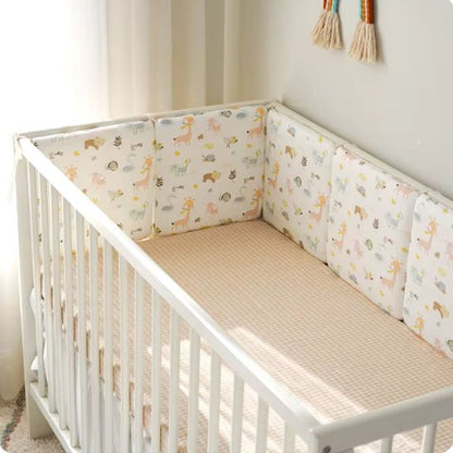 Tour de lit bébé avec motif animaux 